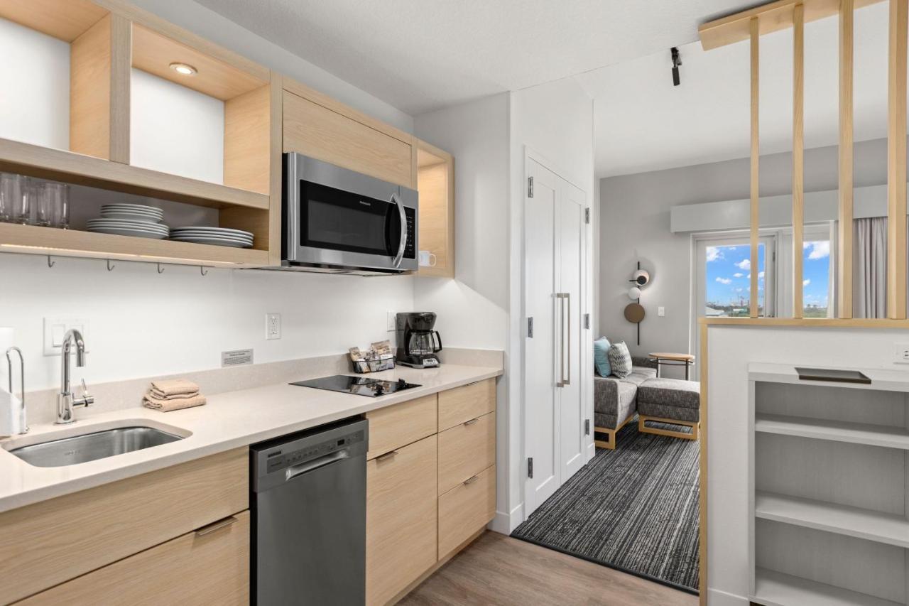 Towneplace Suites By Marriott Cape Canaveral Cocoa Beach Екстериор снимка