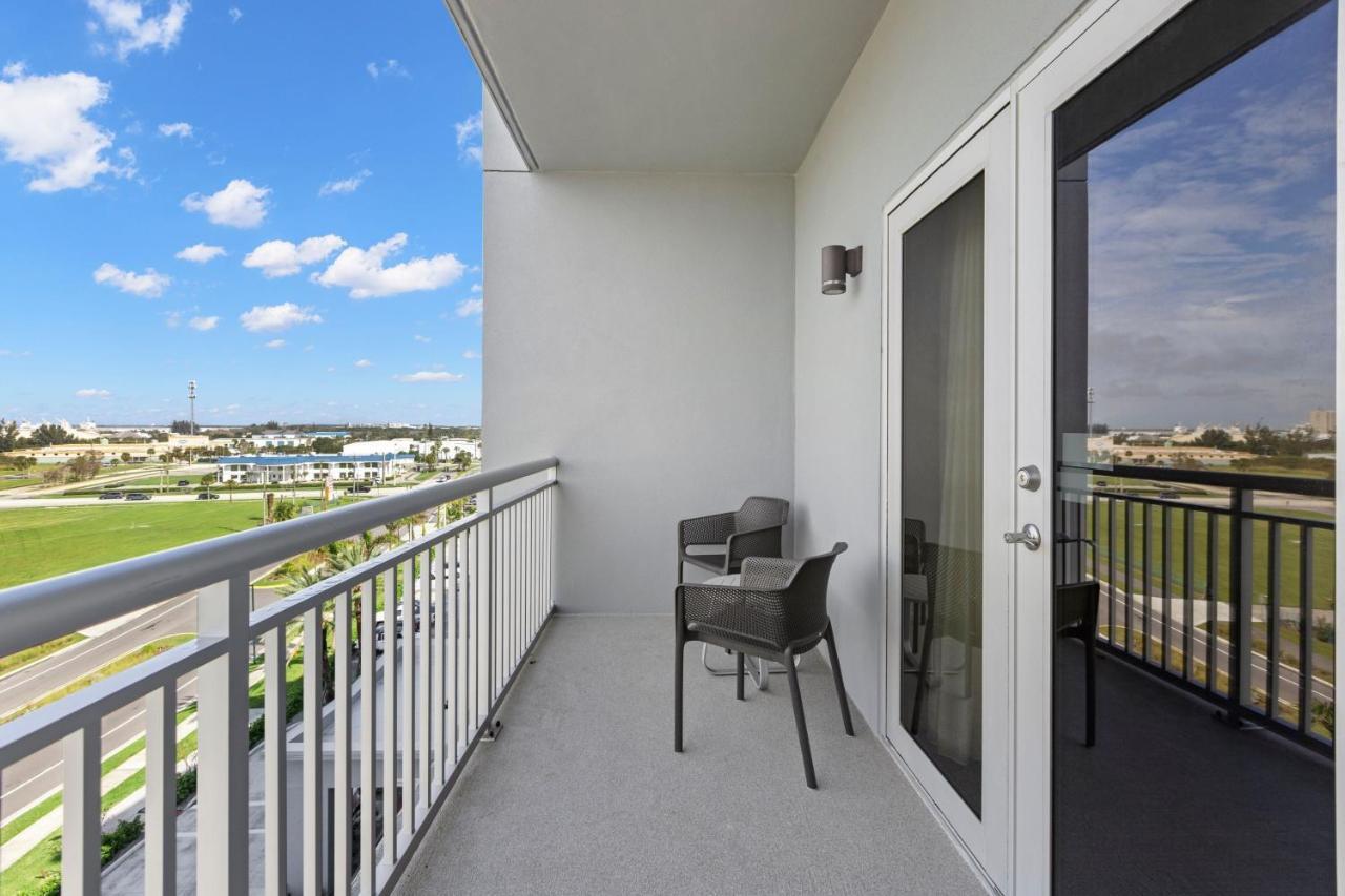 Towneplace Suites By Marriott Cape Canaveral Cocoa Beach Екстериор снимка