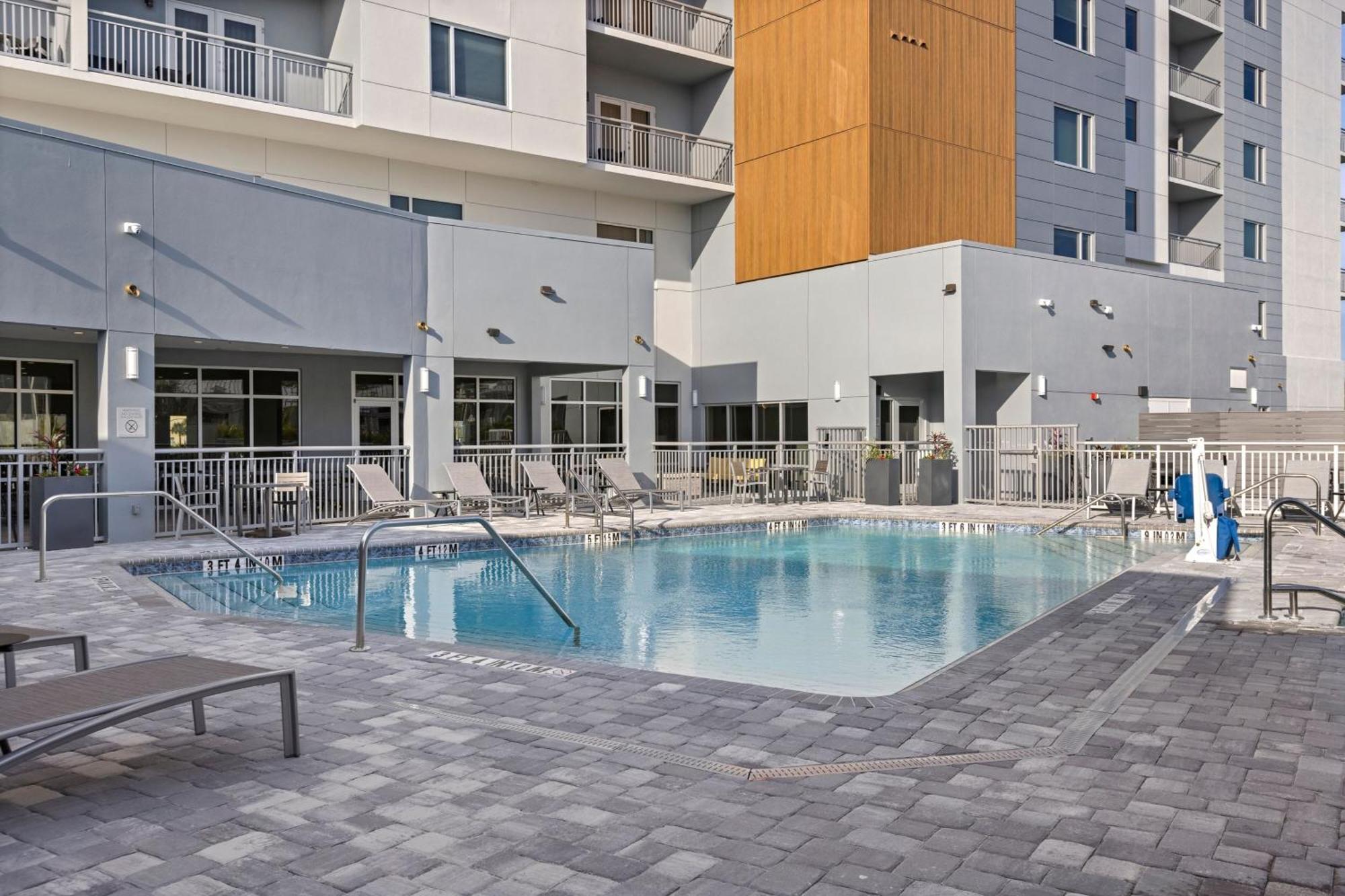 Towneplace Suites By Marriott Cape Canaveral Cocoa Beach Екстериор снимка